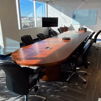 95 Mural St, Richmond Hill Image 1