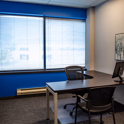 5063 North Service Road, Burlington Image 2