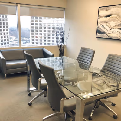 10060 Jasper Ave, Edmonton Image 3