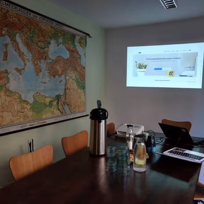 Colonnade 11, Berlin Image 8