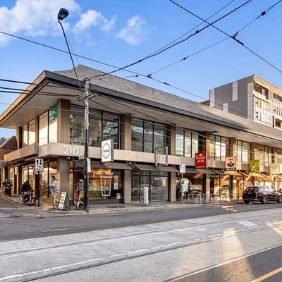 210 Toorak Road, South Yarra Image 3