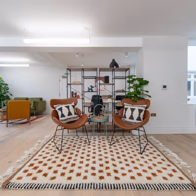 321 Oxford Street, Greater London Image 10