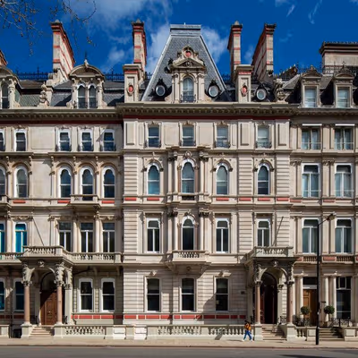 15-17 Grosvenor Gardens, Greater London Image 10