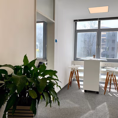 23 Freundallee, Hannover Image 13