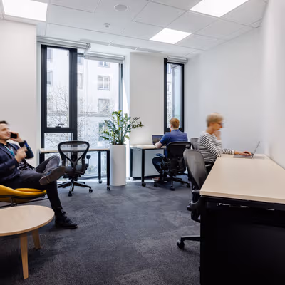 Chmielna 73, Warszawa Image 2