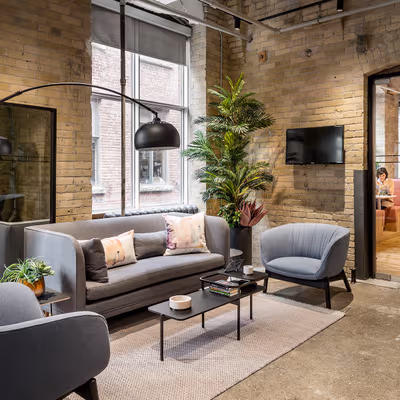 340 King Street East, Toronto Image 11