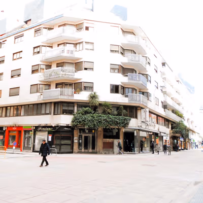 2 Calle Alférez Provisional, León Image 6