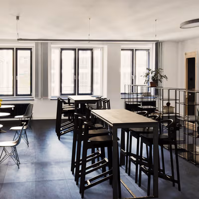 Isartorplatz 8, Munich Image 1