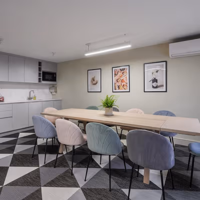 70 Borough High St, London Image 11