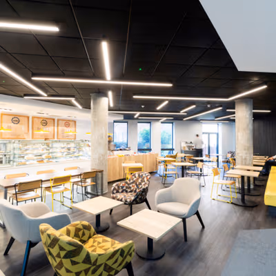 27 Middleborough, Colchester Image 2