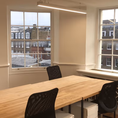 27 Hill Street, Greater London Image 6