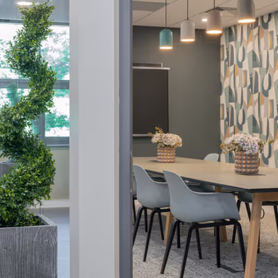 8 Barnes Wallis Road, Hampshire Image 2