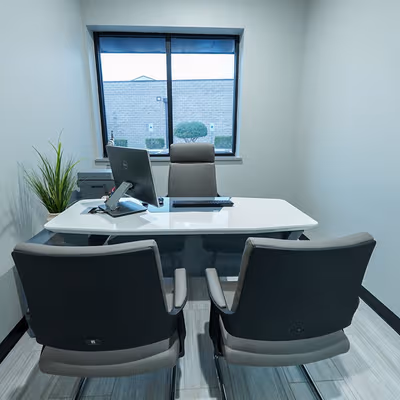 404 Airport Freeway, Bedford Image 1