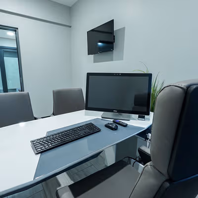 404 Airport Freeway, Bedford Image 4