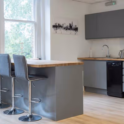 215-221 Borough High Street, London Image 12