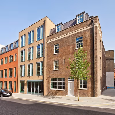 50 Grosvenor Hill, London Image 8