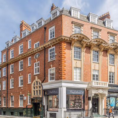 34 Brook Street, Greater London Image 6