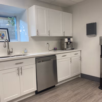 10225 Yonge St Unit R, Richmond Hill Image 4