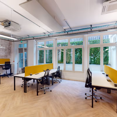 13 Rue Des Petits Hôtels, Paris Image 2