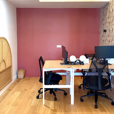 4 Place De La Gare Des Vallées, La Garenne-colombes Image 2