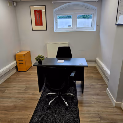 1 Works Road, Letchworth Image 2