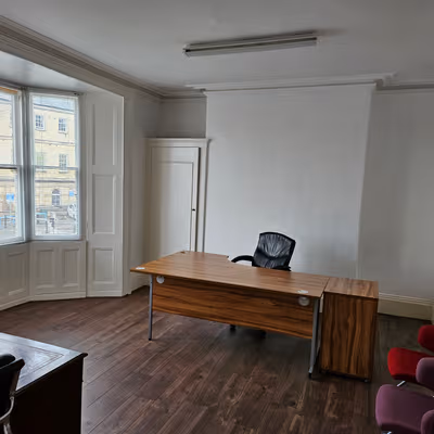 4 Billing Road, Northampton Image 3