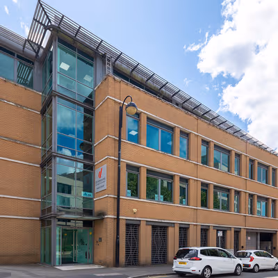 9 Vine Road, Uxbridge Image 4