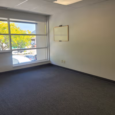 1715 Dickson Avenue, Kelowna Image 3