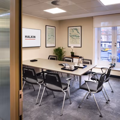 13 Hanover Square, Mayfair Image 1