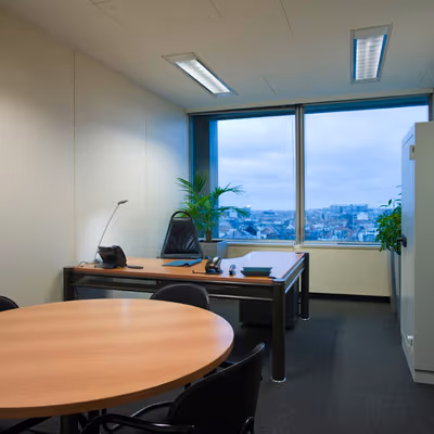 143/4 Avenue Louise, Brussels Image 1