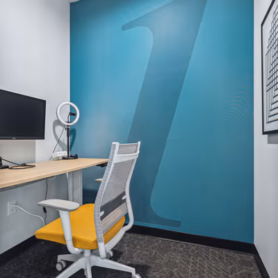 3870 Ponte Ave, Addison Image 8