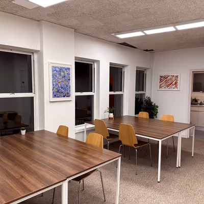 69 High Street, Berkshire Image 9