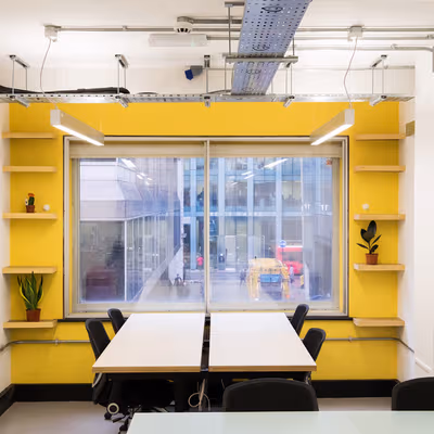 10 Clothier Street, Greater London Image 2