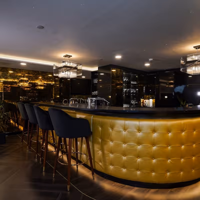 64 North Row, Mayfair Image 2