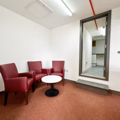 5-7 High Street, Greater London Image 7