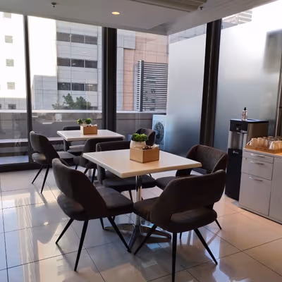 24 Hans Strijdom Avenue, Cape Town Image 3