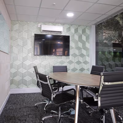 9 The Straight Avenue, Pine Slopes Image 7