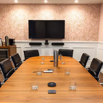 99 Waterloo Road, London Image 4