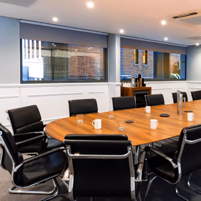 99 Waterloo Road, London Image 2