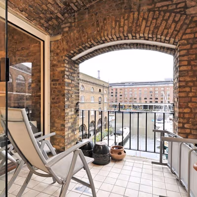 St Katharine Docks E Smithfield, London Image 2