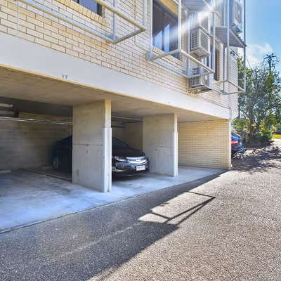 29 Cinderella Drive, Springwood Image 16
