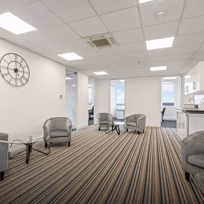 1 Bridge Lane, Greater London Image 5