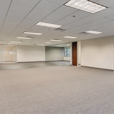 130 E John Carpenter Fwy, Irving Image 5