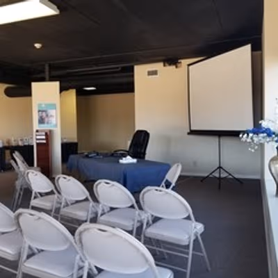 3170 E 53rd St, Davenport Image 3