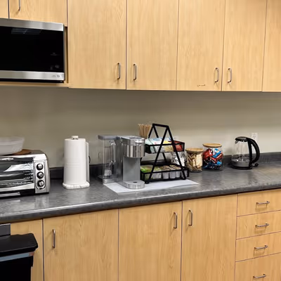 3999 Henning Drive, Burnaby Image 8