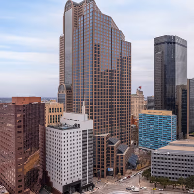 1700 Pacific Ave, Dallas Image 4