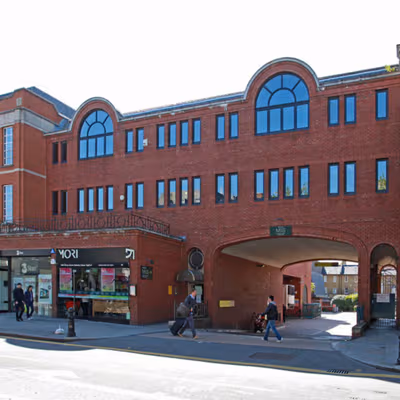 99 Kings Road Chelsea, London Image 4