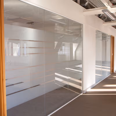 99 Kings Road Chelsea, London Image 5