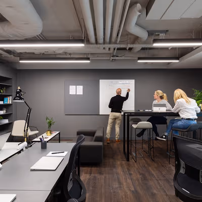 123 Victoria St, London Image 2