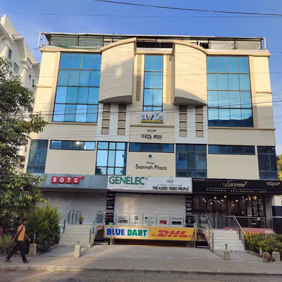 St Mark's Rd, Bengaluru Image 6